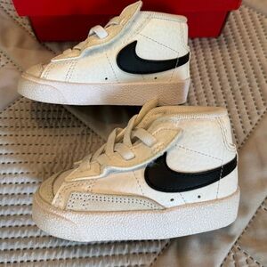 Nike blazer mid 77
